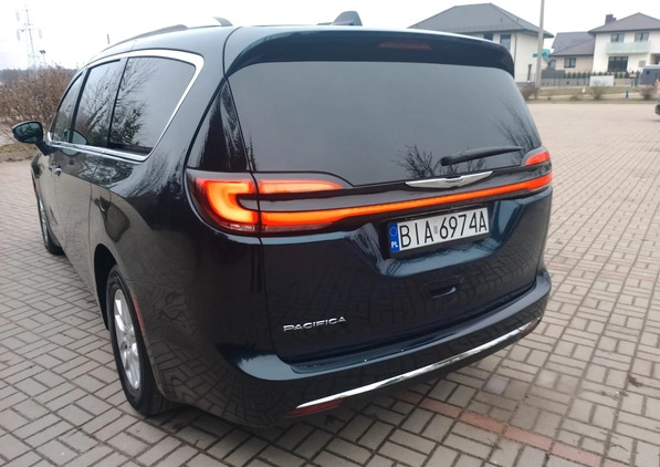 Chrysler Pacifica cena 139000 przebieg: 60327, rok produkcji 2021 z Białystok małe 667